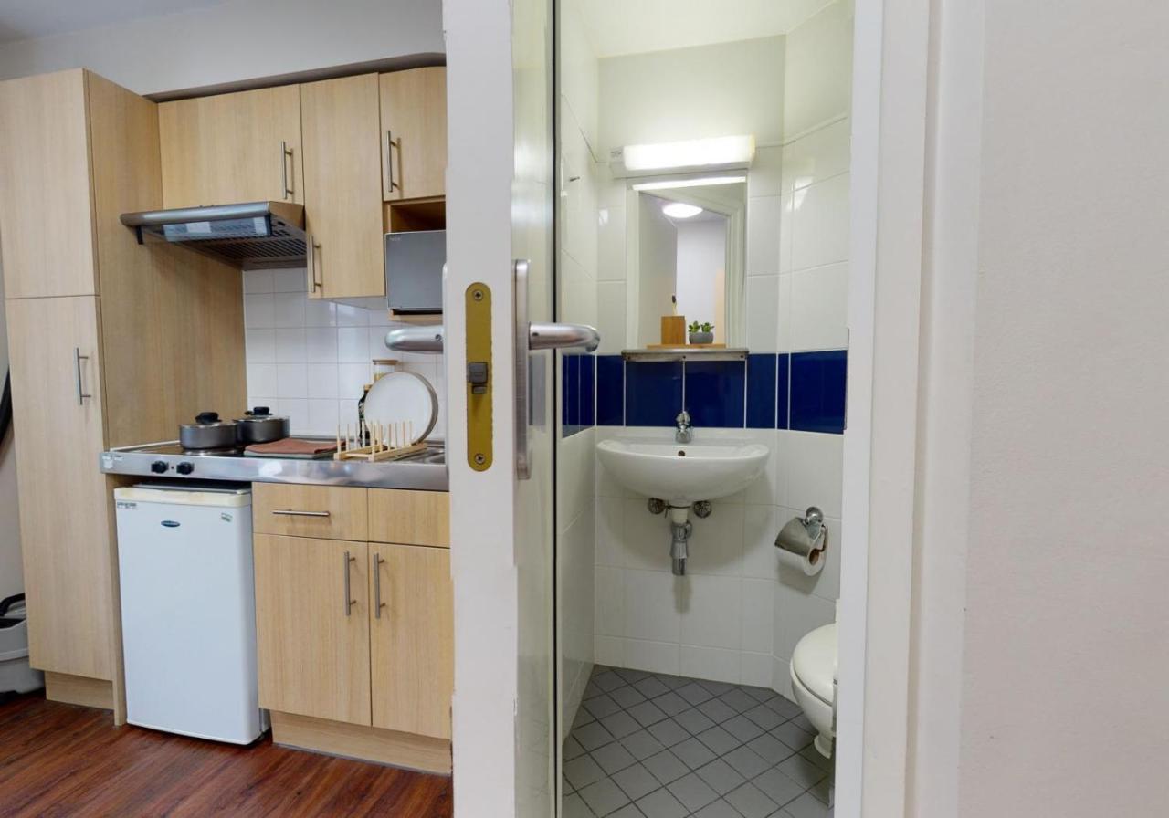 Private Bedrooms With Shared Kitchen And Studios At Iq Tufnell House In Londres Exterior foto