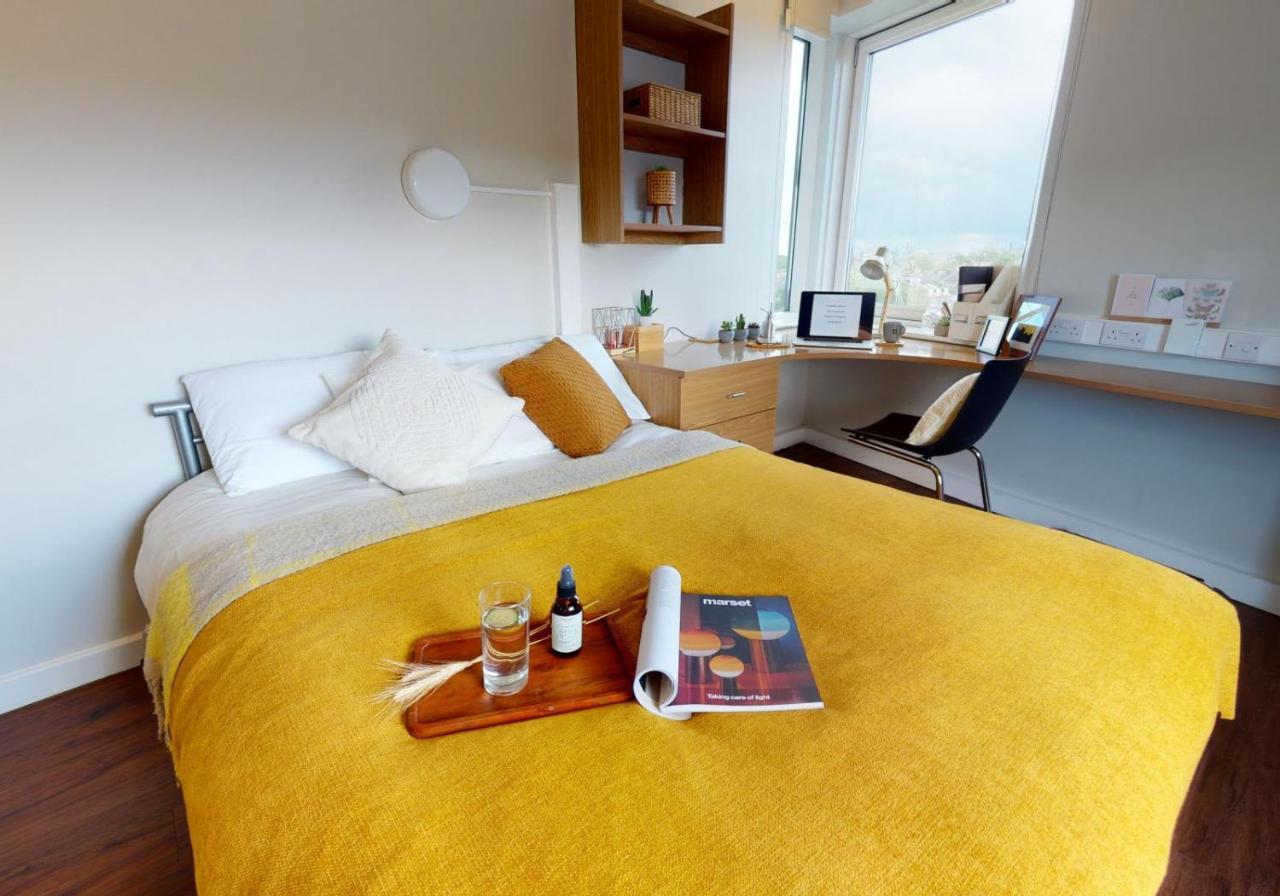 Private Bedrooms With Shared Kitchen And Studios At Iq Tufnell House In Londres Exterior foto