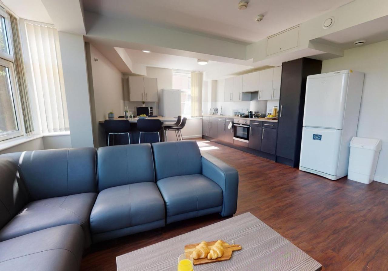 Private Bedrooms With Shared Kitchen And Studios At Iq Tufnell House In Londres Exterior foto