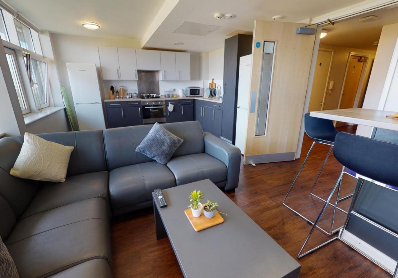 Private Bedrooms With Shared Kitchen And Studios At Iq Tufnell House In Londres Exterior foto